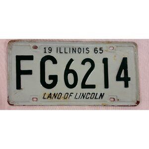 1965 Illinois License Plate FG6214 Land Of Lincoln Vintage Metal Collectible